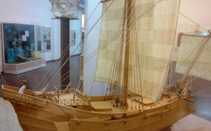 מוזיאון ראלי קיסריה, מודל ספינת מסחר רומאית, תערוכת חלומו של הורדוס